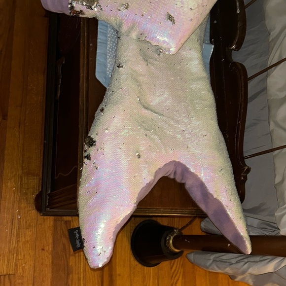 Cynthia Rowley Mermaid Snuggie - Picture 6 of 6